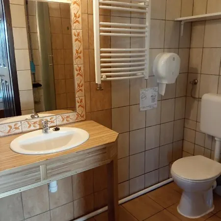 Málnás Motel 3*